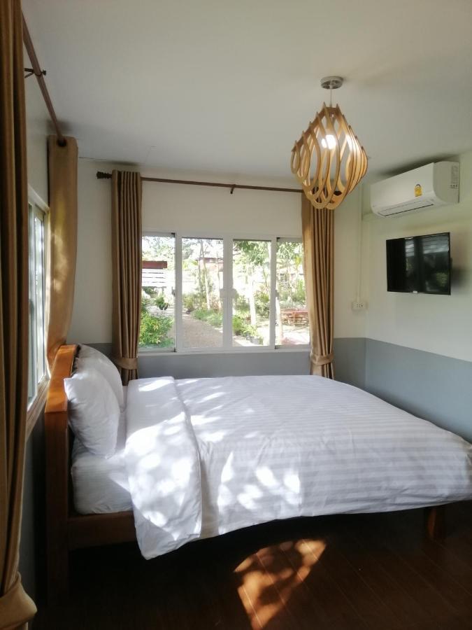 Sameikei Homestay Phrae Exteriér fotografie